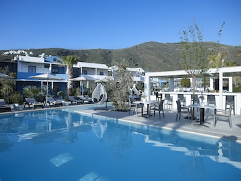 aurora luxury suites