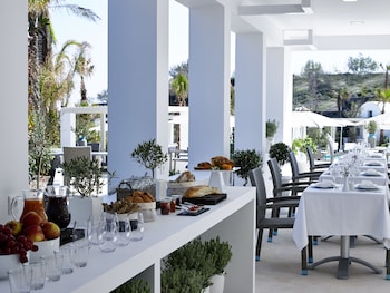 aurora luxury suites