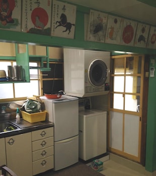 Dormitory Sandanya Guesthouse,Tanabe>>Shirahama,1 star