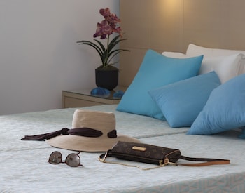 blue harmony hotel