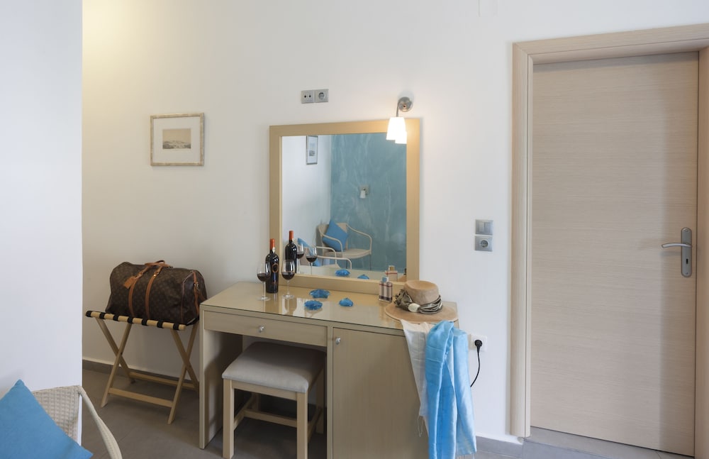 blue harmony hotel
