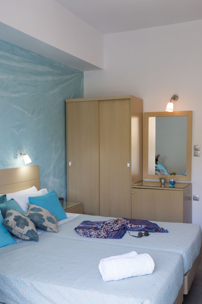 blue harmony hotel