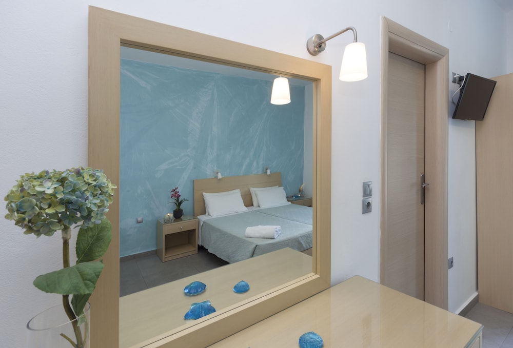 blue harmony hotel