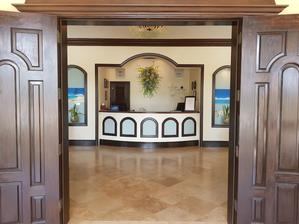 the somerset on grace bay