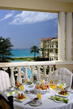 the somerset on grace bay