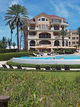 the somerset on grace bay