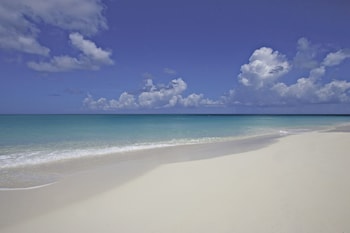 the somerset on grace bay