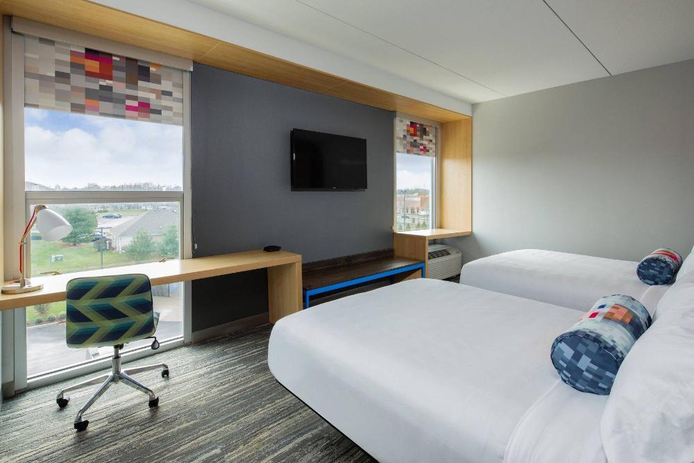 aloft louisville east