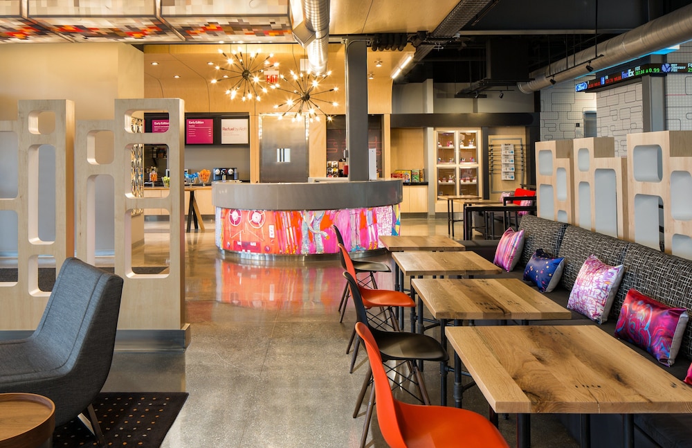 aloft louisville east