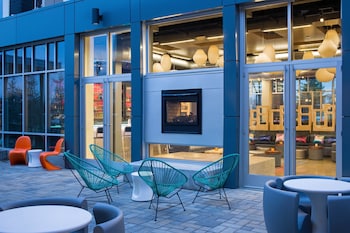 aloft louisville east