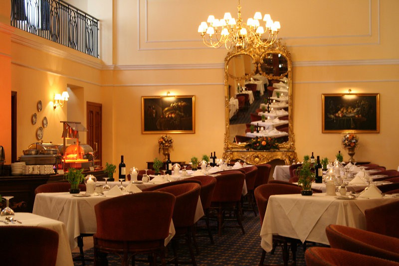 ax the victoria hotel