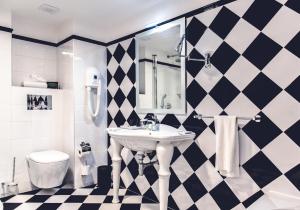 ax the victoria hotel