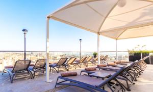 ax the victoria hotel