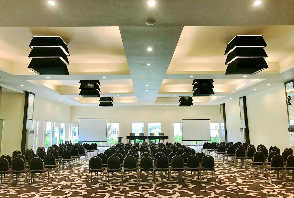 front one akshaya hotel karawang