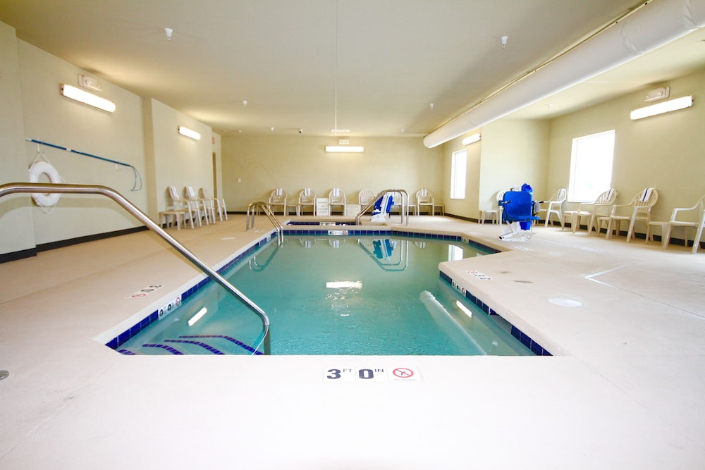 cobblestone hotel and suites devils lake