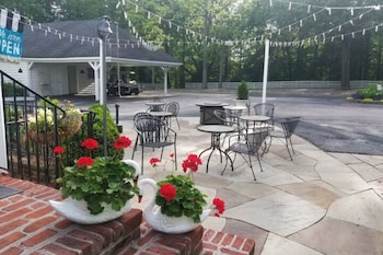 The Virginia Cliffe Inn,Near Lavender Fields Herb Farm,3 star