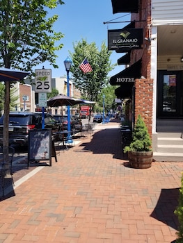 mainstay inn