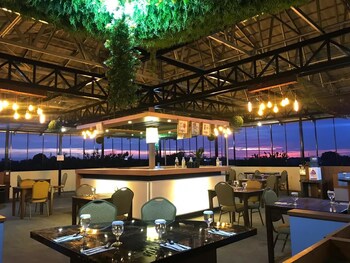 new ddhave hotel