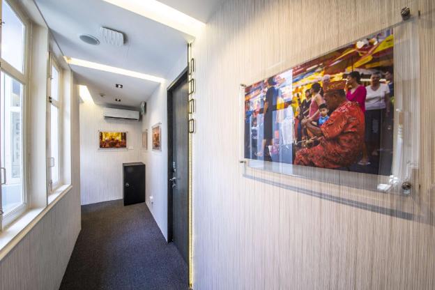 cube boutique capsule hotel chinatown