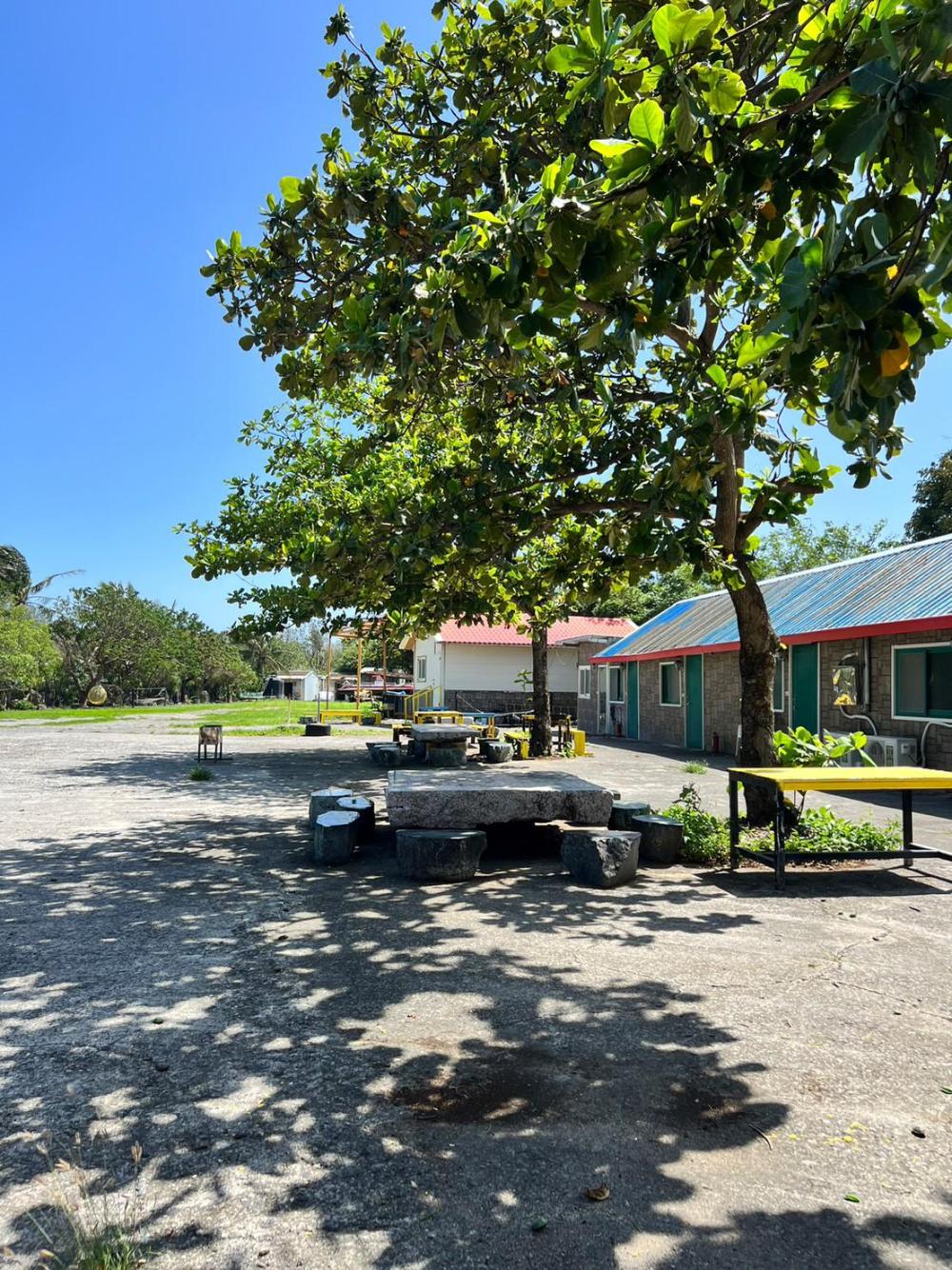 kenting dajianshan wilderness bungalow