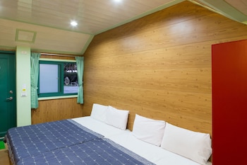 kenting dajianshan wilderness bungalow