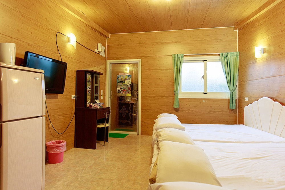 kenting dajianshan wilderness bungalow