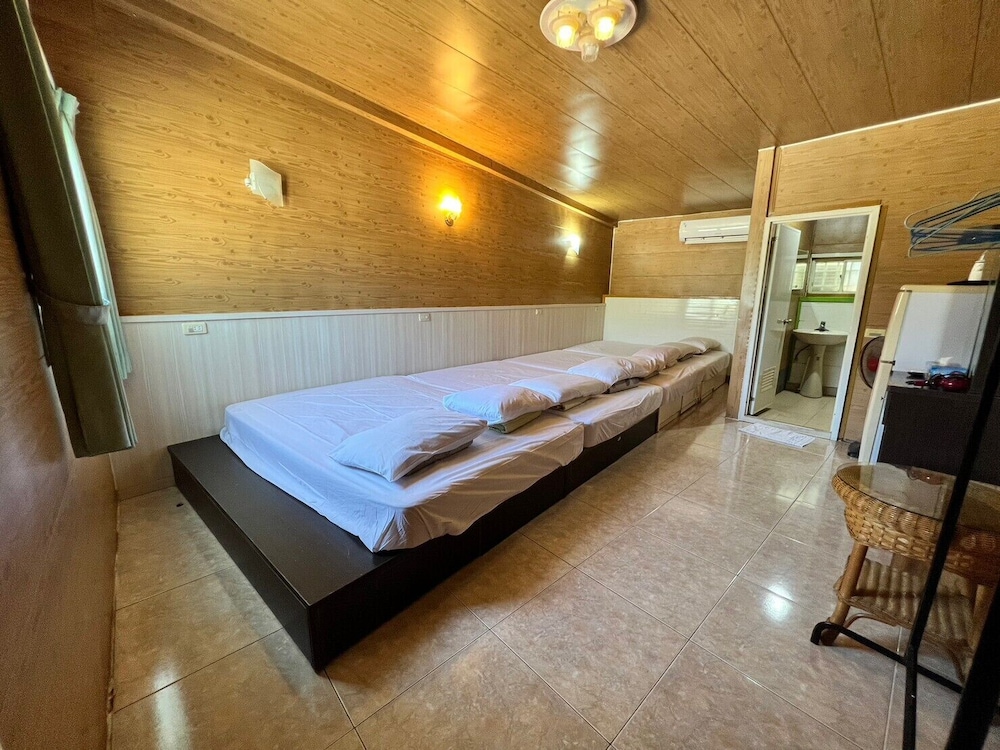 kenting dajianshan wilderness bungalow