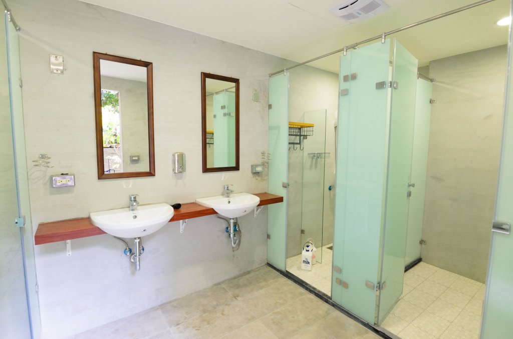 dongmen 3 capsule inn hostel