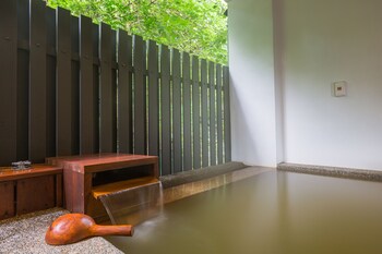 ruisui sunshine hot spring bandb