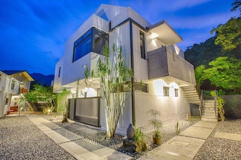 ruisui sunshine hot spring bandb