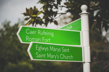 Caer Rhun Hall Hotel,In Conwy,3 star