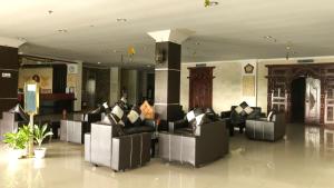 Grand Madani Hotel By Prasanthi Syari'ah,Kecamatan Kuripan>>Kecamatan Kediri,3 star