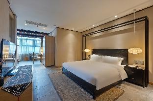 Floral Lux Hotel · Xitang Yiju B&B,,3 star