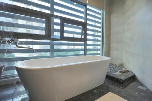 ohya chain boutique motel linkou