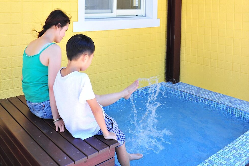 little sunshine bandb