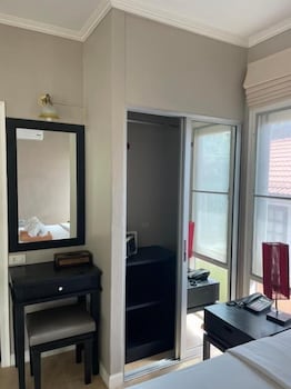 bluewhale home samui