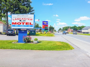 the lancaster motel by oyo ronks near paradise