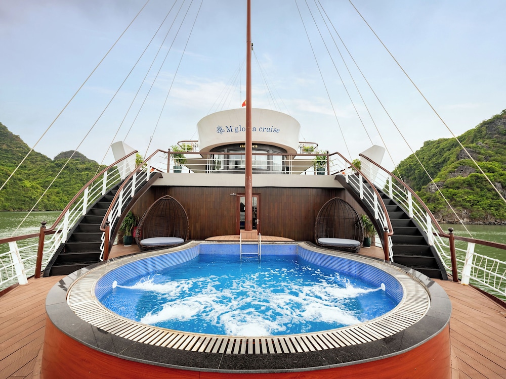 rosa cruise