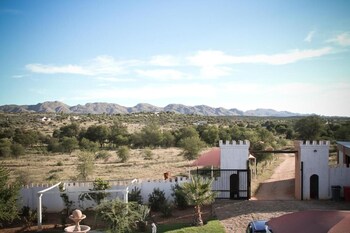 Sweet Thorn Retreat Airport Lodge,In Voigtland,3 star