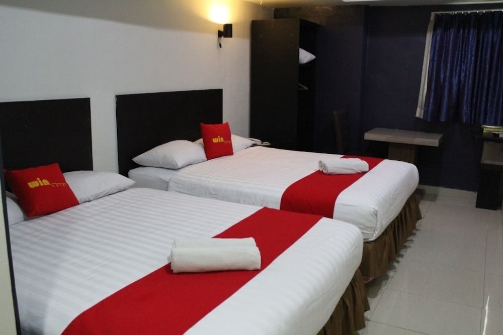 win hotel blok m