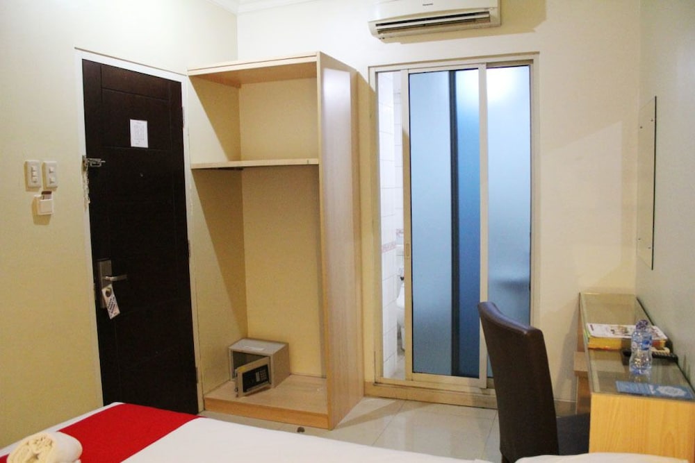 win hotel blok m