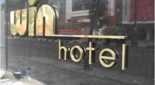 win hotel blok m