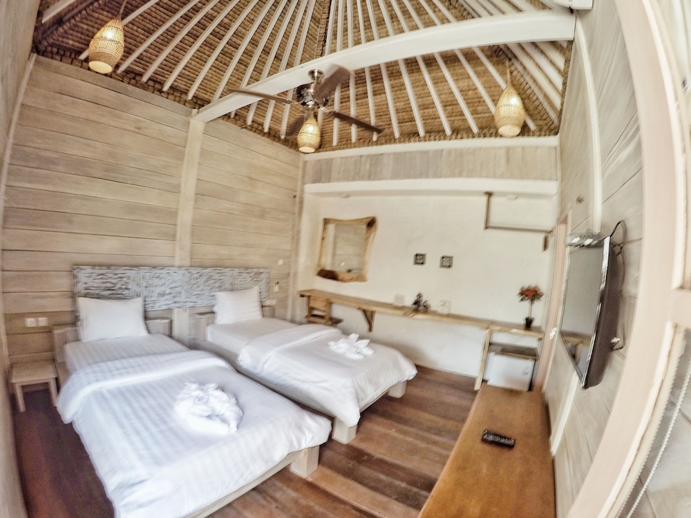 gili breeze tropical bungalows