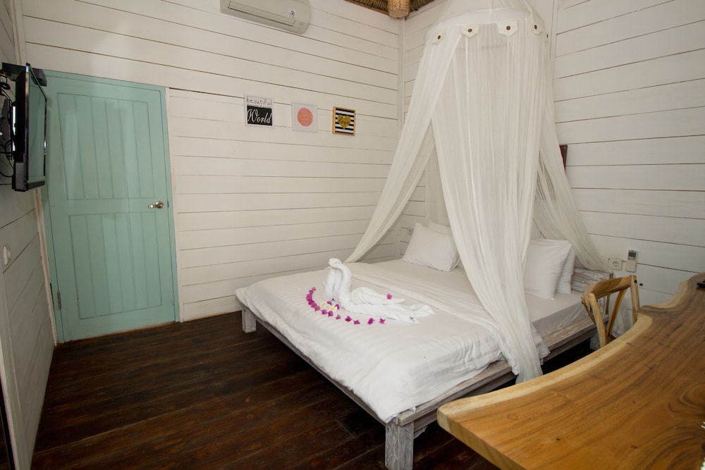 gili breeze tropical bungalows