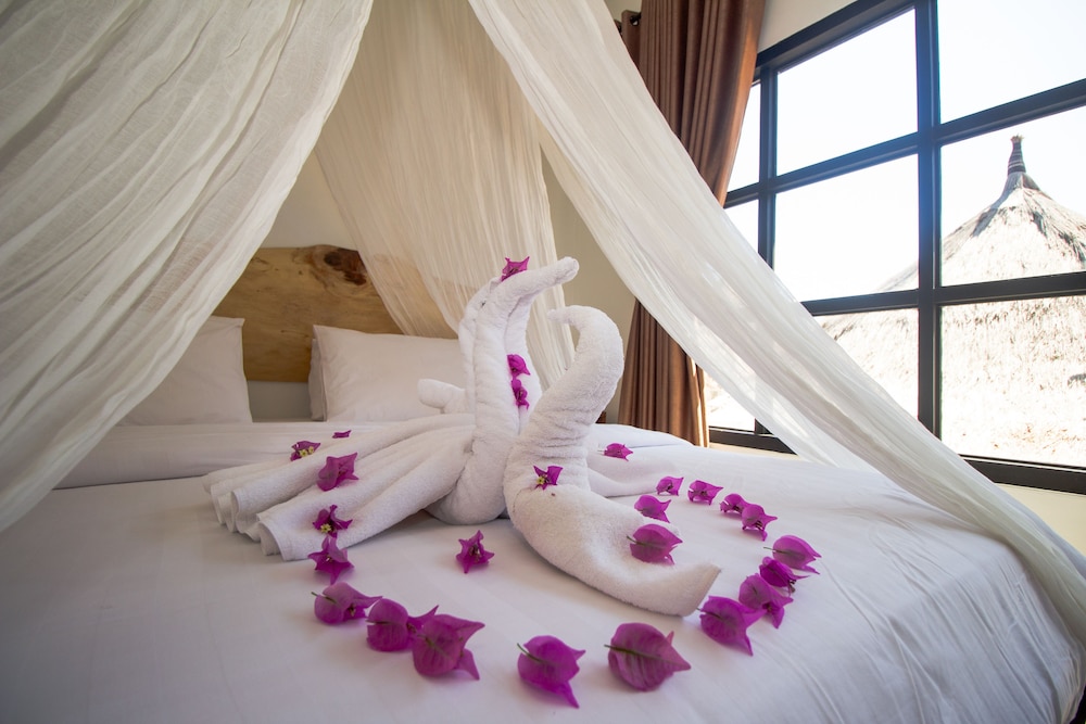 gili breeze tropical bungalows