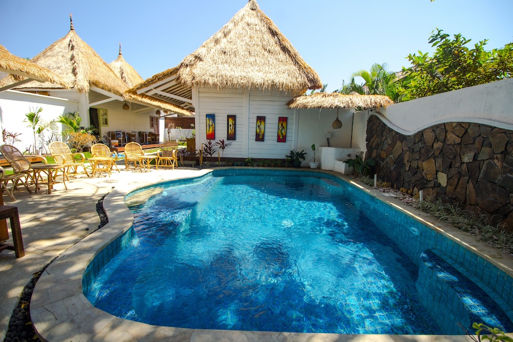 gili breeze tropical bungalows