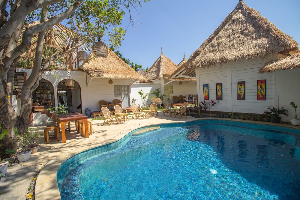 gili breeze tropical bungalows