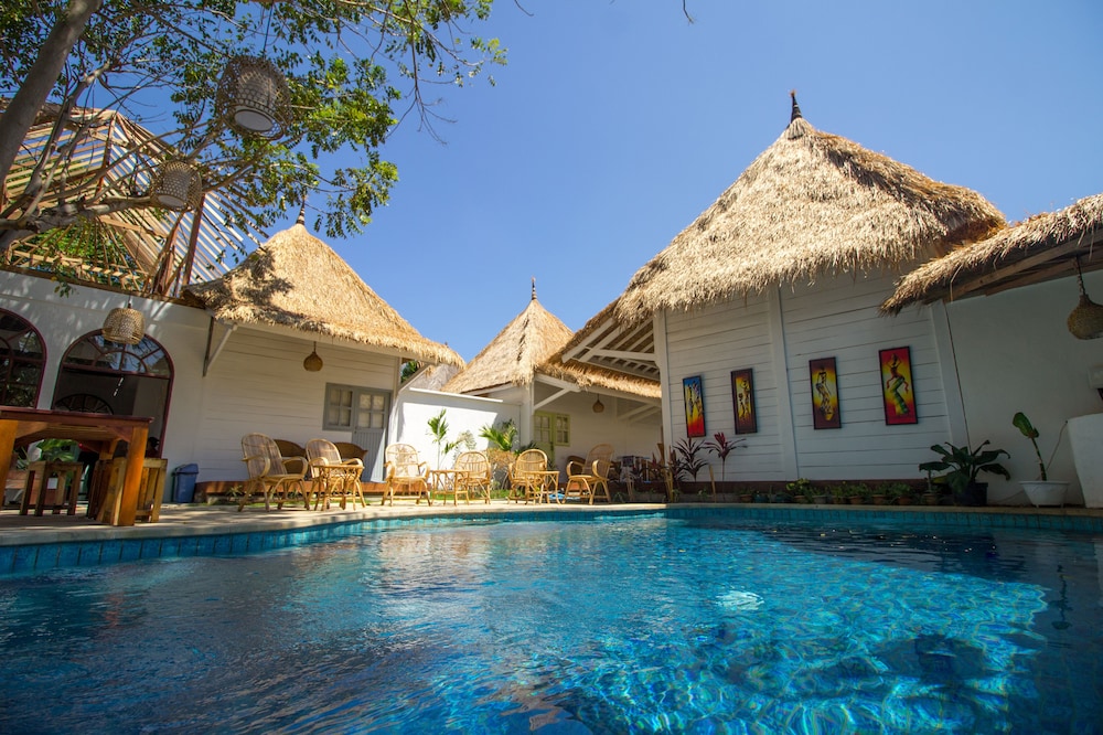 gili breeze tropical bungalows