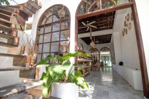 gili breeze tropical bungalows