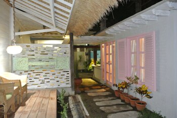 gili breeze tropical bungalows